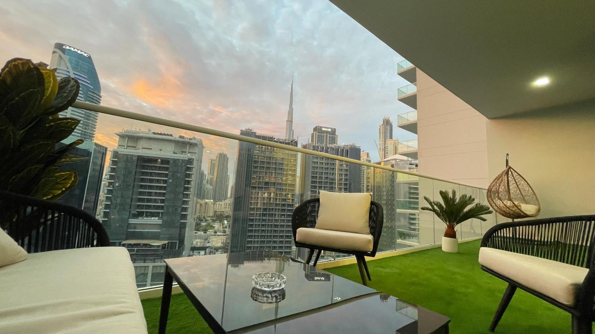 Luxury 2 Bedroom With Burj Khalifa View Dubai Exterior photo